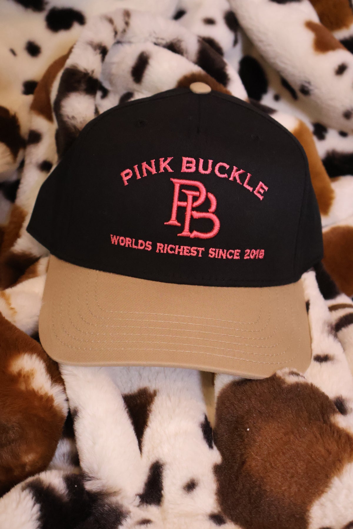 Two Tone Pink Buckle Hat Black