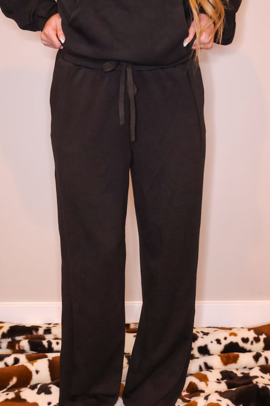 Core Line Black Sweatpants